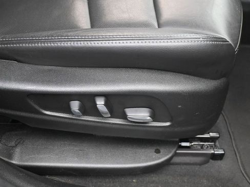 Used 2023 Cadillac XT6 Premium Luxury image 28