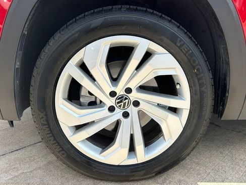 Certified 2023 Volkswagen Atlas SE FWD image 33