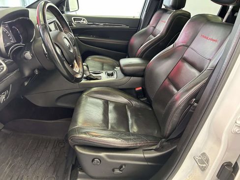Used 2018 Jeep Grand Cherokee Trailhawk w/ Trailhawk Luxury Group AWD/4WD image 19