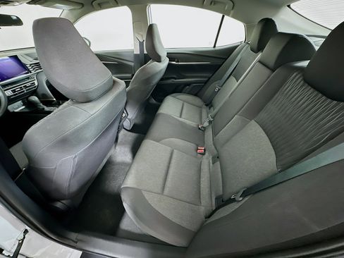 Used 2025 Toyota Camry LE image 28