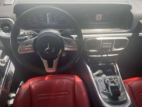 Used 2024 Mercedes-Benz G 550 image 2
