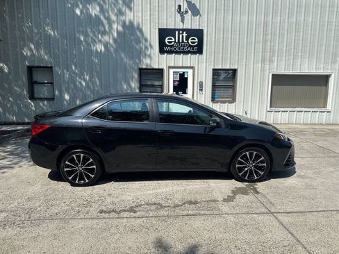 Used 2019 Toyota Corolla SE w/ SE Premium Package FWD image 6