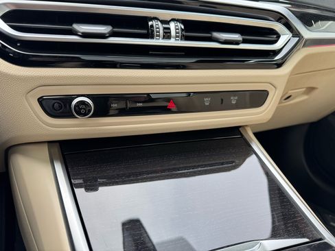 Used 2023 BMW 330i xDrive Sedan w/ Premium Package image 29