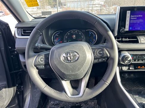 Certified 2025 Toyota RAV4 XLE image 24