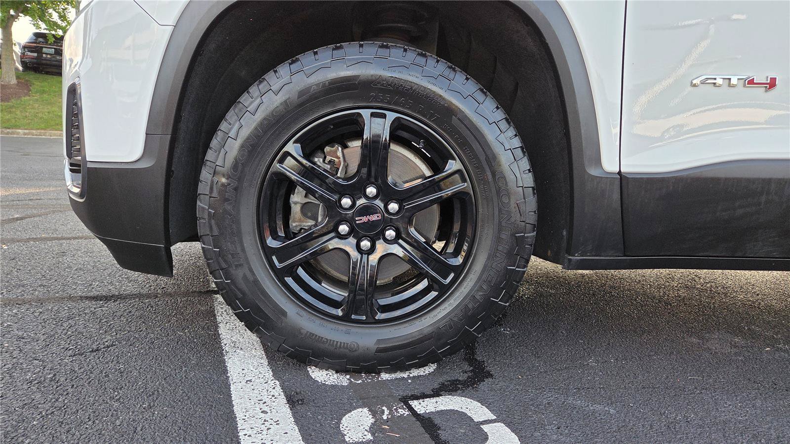 Used 2023 GMC Acadia AT4 w/ Technology Package AWD/4WD image 11