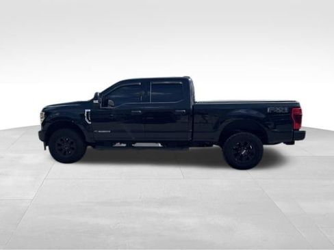 Used 2022 Ford F350 XLT w/ Black Appearance Package AWD/4WD image 10