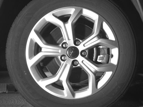 Used 2025 Jeep Compass Latitude AWD/4WD image 13