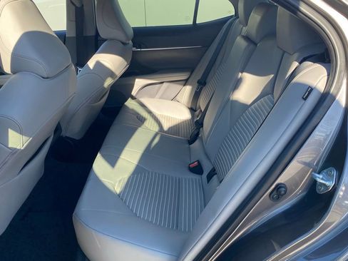 Used 2024 Toyota Camry SE image 8