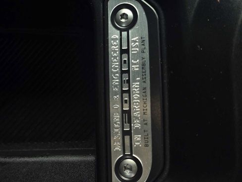 Used 2025 Ford Bronco Base image 34