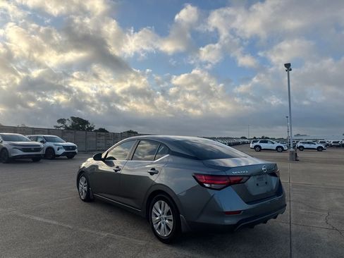 Certified 2020 Nissan Sentra S FWD image 11