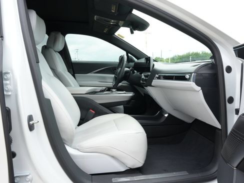 Certified 2024 Cadillac Lyriq Luxury w/ LPO, Floor Liner Package AWD/4WD image 25
