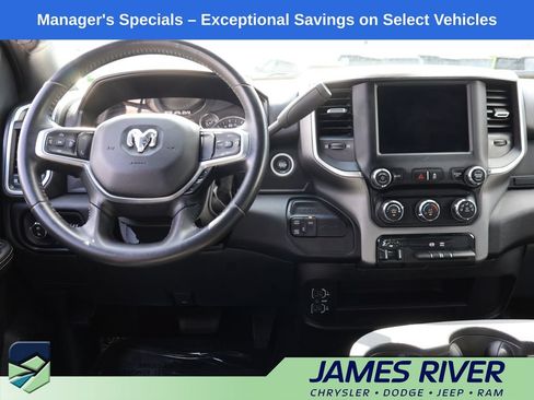 Used 2024 RAM 3500 Big Horn AWD/4WD image 18