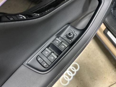 Used 2025 Audi Q7 3.0T Premium Plus AWD/4WD image 15
