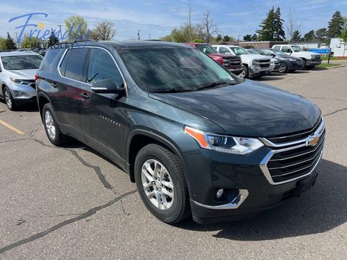 Certified 2020 Chevrolet Traverse LT w/ Driver Confidence II Package AWD/4WD image 4