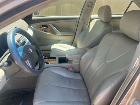 Used 2007 Toyota Camry XLE FWD image 11