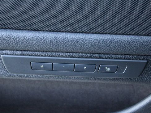 Used 2013 BMW 550i Sedan image 30