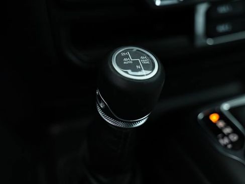 Used 2022 Jeep Wrangler Unlimited Sahara AWD/4WD image 49