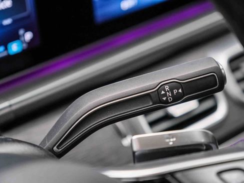 Used 2025 Mercedes-Benz GLE 350 4MATIC image 21