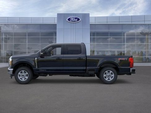 New 2026 Ford F350 XLT w/ FX4 Off-Road Package AWD/4WD image 3