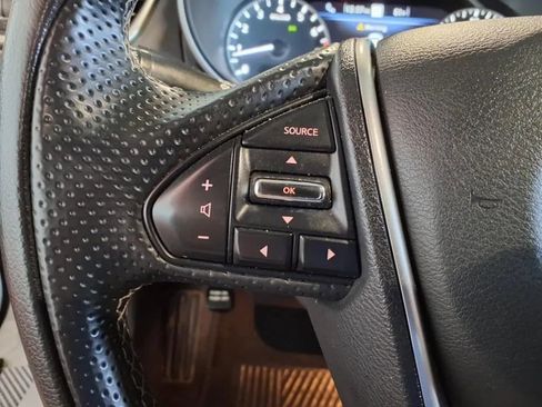 Used 2023 Nissan Maxima SV image 25