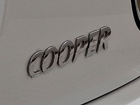 Certified 2024 MINI Cooper 2-Door Hardtop FWD image 20