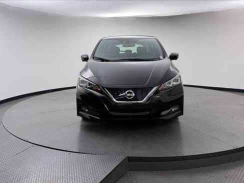 Used 2020 Nissan Leaf SV w/ SV Technology Package FWD image 12