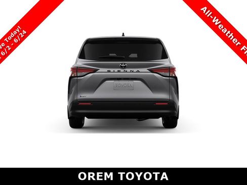 New 2026 Toyota Sienna LE FWD image 8