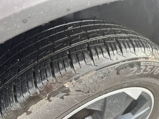 Used 2025 Nissan Rogue SV FWD image 4