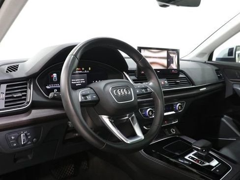 Used 2022 Audi Q5 2.0T Premium Plus w/ Premium Plus Package AWD/4WD image 17