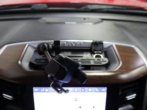 Used 2022 RAM 2500 Laramie AWD/4WD image 40