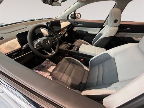 New 2025 Honda Prologue Touring image 10