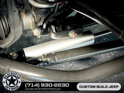 Used 2024 Jeep Wrangler Unlimited AWD/4WD image 25