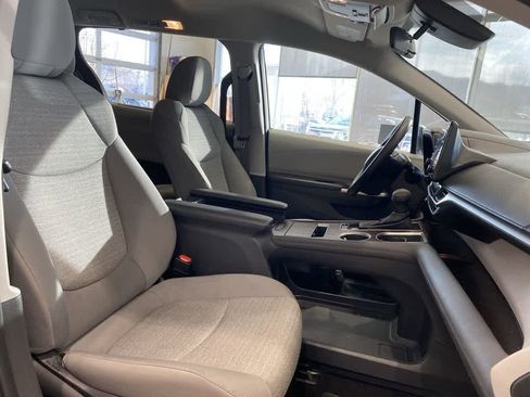 Used 2023 Toyota Sienna LE image 24