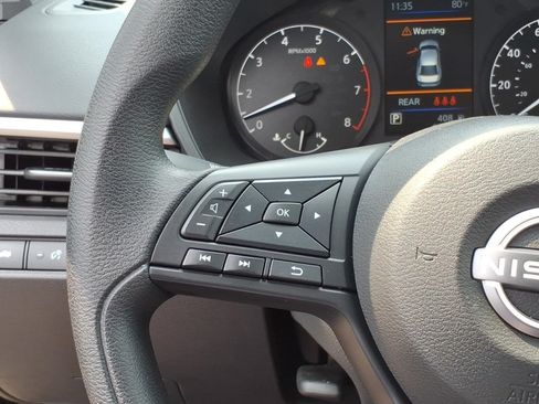 Used 2025 Nissan Altima 2.5 S FWD image 14
