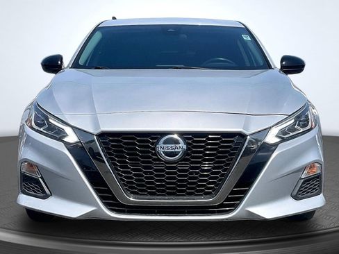 Used 2021 Nissan Altima 2.5 SR FWD image 3