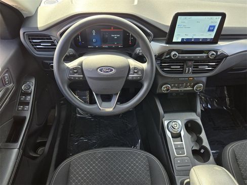 Used 2025 Ford Escape Active image 12