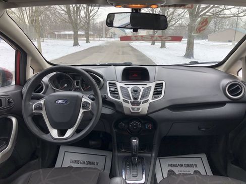 Used 2013 Ford Fiesta SE image 11