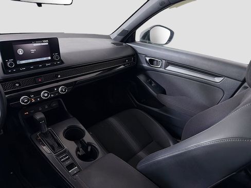 Used 2025 Honda Civic Sport image 22