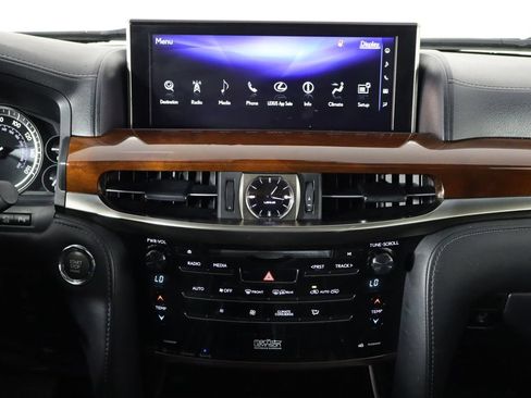 Used 2016 Lexus LX 570 4WD w/ Luxury Package image 32