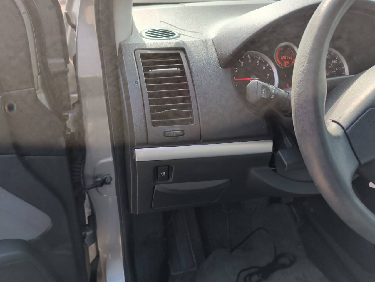 Used 2011 Nissan Sentra 2.0 FWD image 33