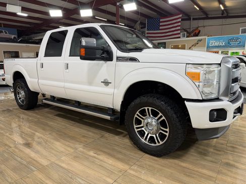 Used 2013 Ford F250 Platinum w/ FX4 Off Road Pkg AWD/4WD image 3