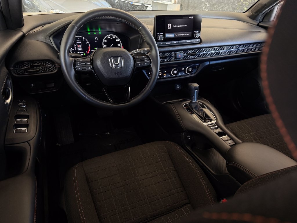 Used 2025 Honda HR-V Sport image 13