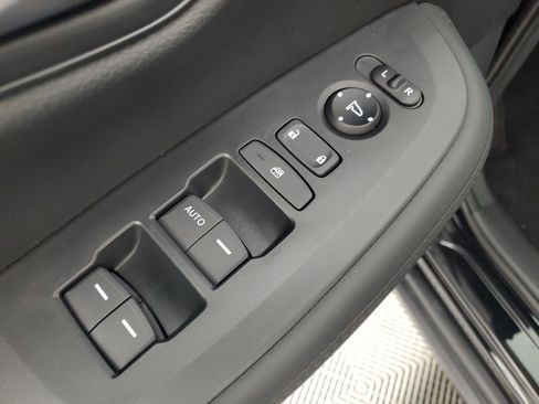 New 2026 Honda HR-V LX image 28