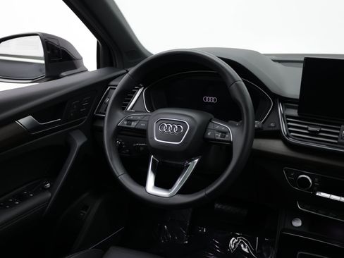 Used 2023 Audi Q5 2.0T Premium Plus w/ Premium Plus Package AWD/4WD image 39