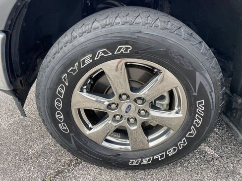 Used 2020 Ford F150 XLT w/ Equipment Group 302A Luxury AWD/4WD image 43