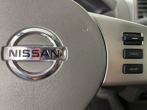 Used 2019 Nissan Frontier SL image 10