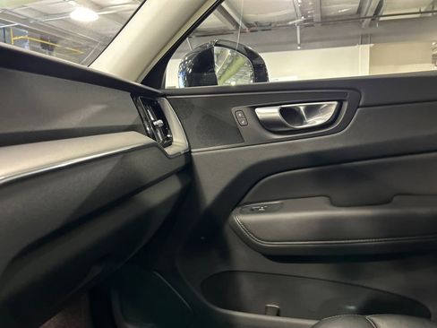 Certified 2024 Volvo XC60 B5 Core w/ Protection Package Premier AWD/4WD image 20