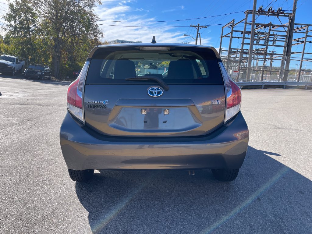 Used 2015 Toyota Prius C One FWD image 4