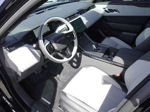 Used 2026 Land Rover Range Rover Velar Dynamic SE AWD/4WD image 18
