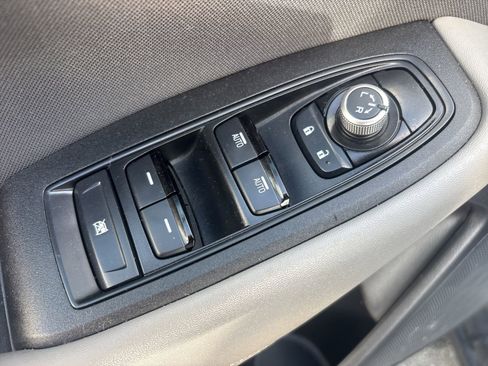 Used 2024 Subaru Outback Premium AWD/4WD image 13